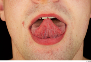 Torin tongue 0002.jpg